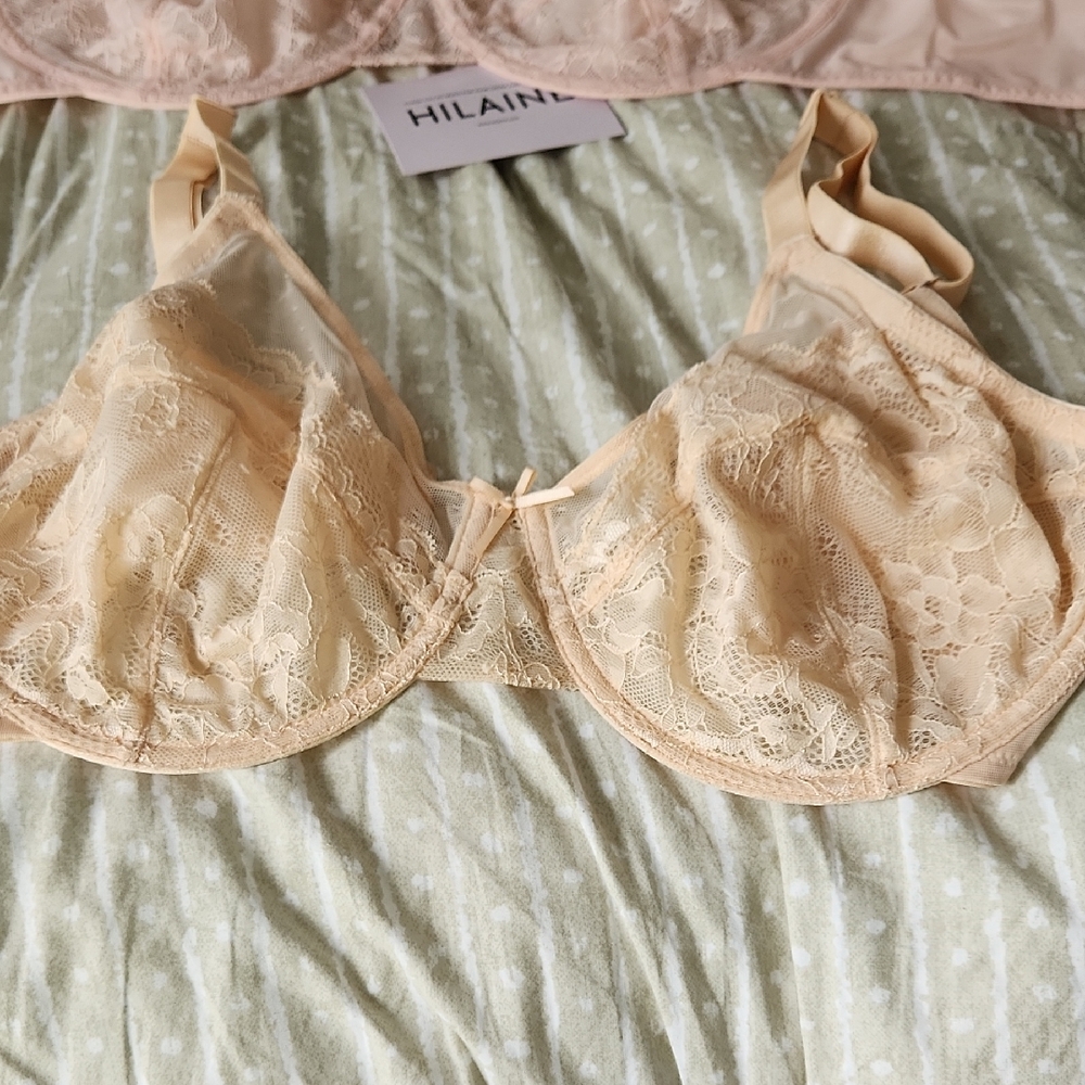 2 Lace Underwire Bras HILAINE, PINK AND PEACH